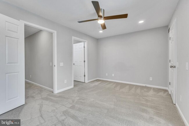 Building Photo - 5980 Kimberly Anne Way