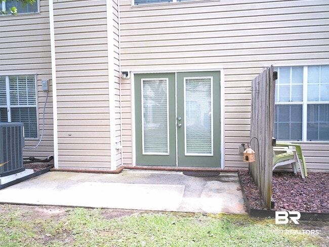 Building Photo - 1517 Regency Rd