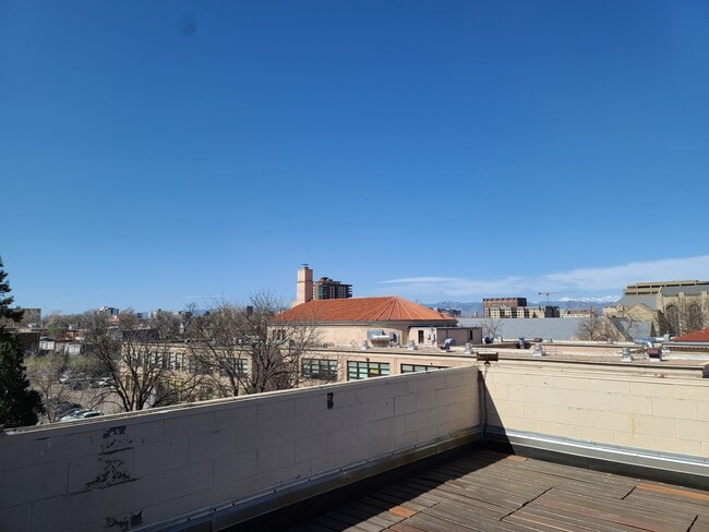Building Photo - 1390 Emerson St