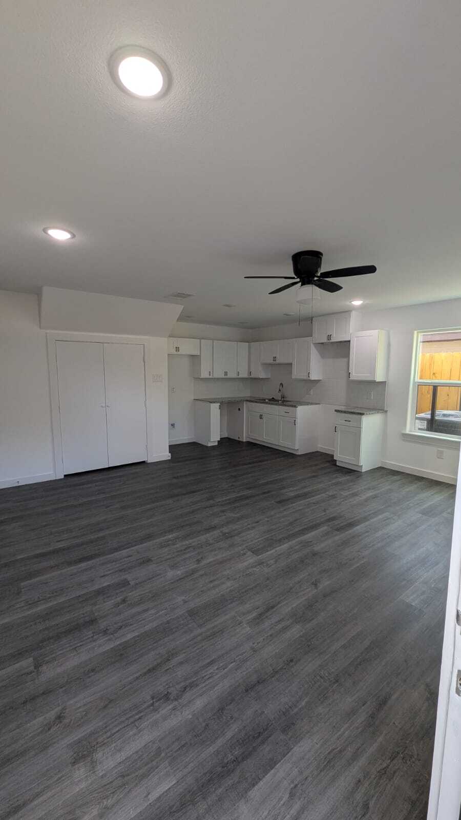 Building Photo - 2310 Wavell St