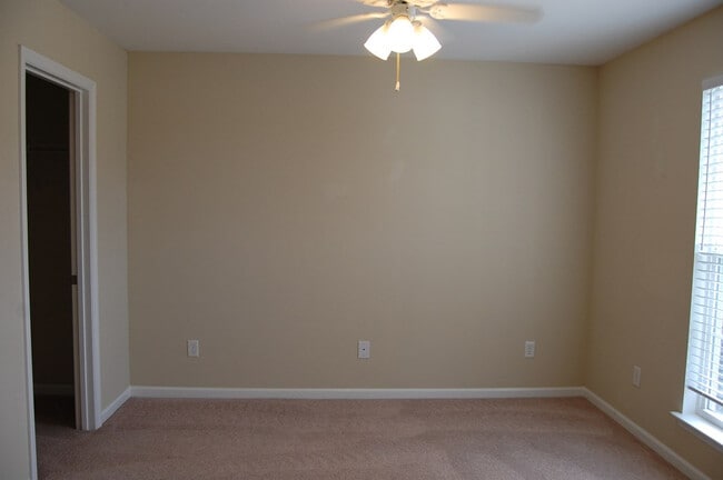 Building Photo - 3038 Gobbler Ct