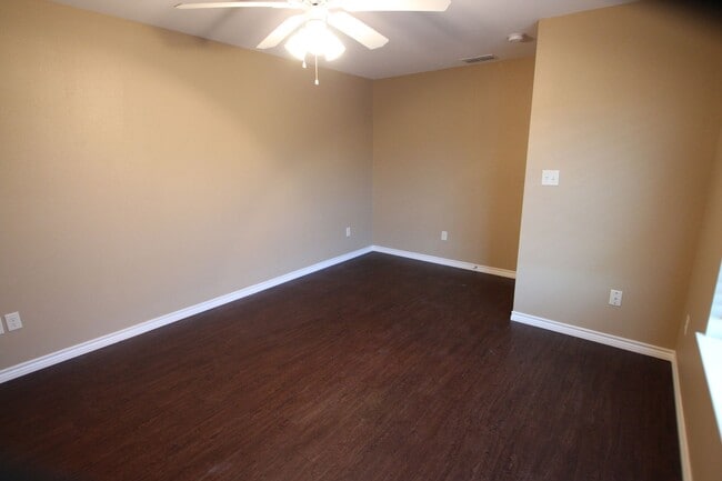 Building Photo - Gorgeous 4 Bedroom Home in The Ranch Subdivision- Flint! Coming Soon!