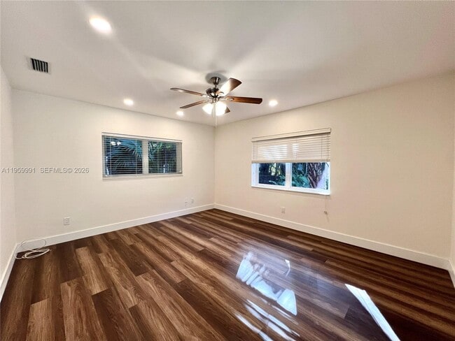 Building Photo - 4350 Palmarito St