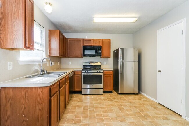 Building Photo - 1415 Grand Prince Ln
