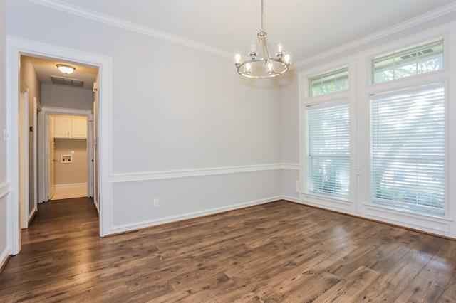 Building Photo - 2120 Steeplewood Dr