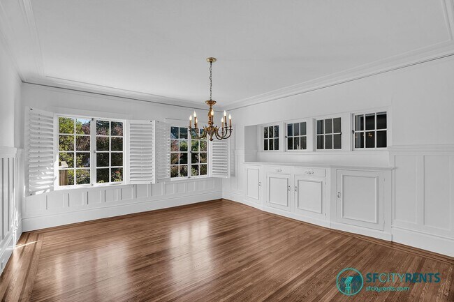 Building Photo - Forest Hill: Elegant Single Family Home