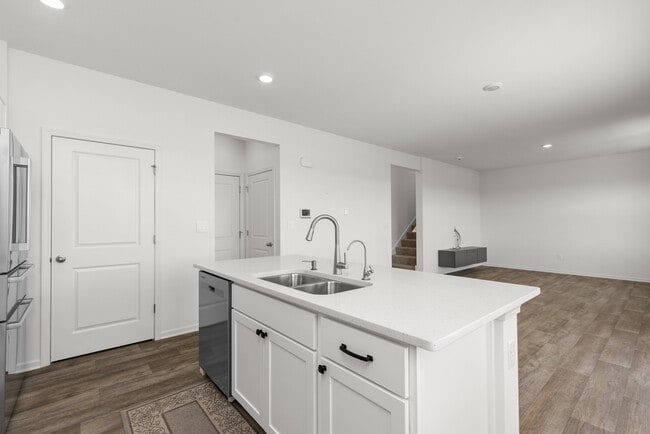 Building Photo - 2461 Tahoe ln