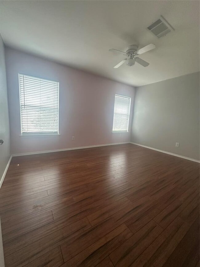 Building Photo - 12700 Quirin Dr