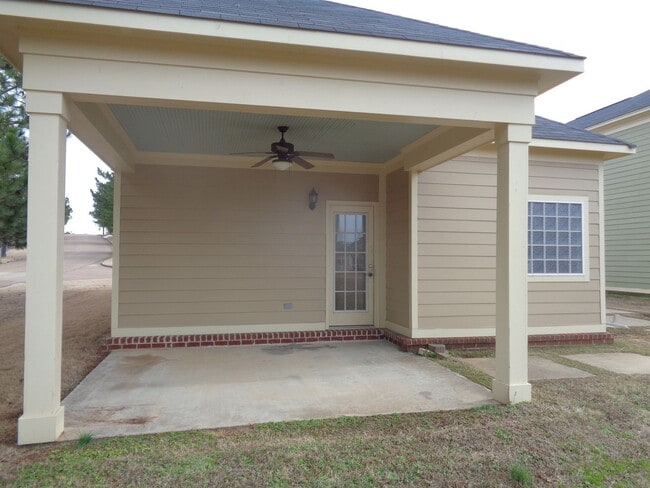 Building Photo - 3BR/2.5BA For Rent