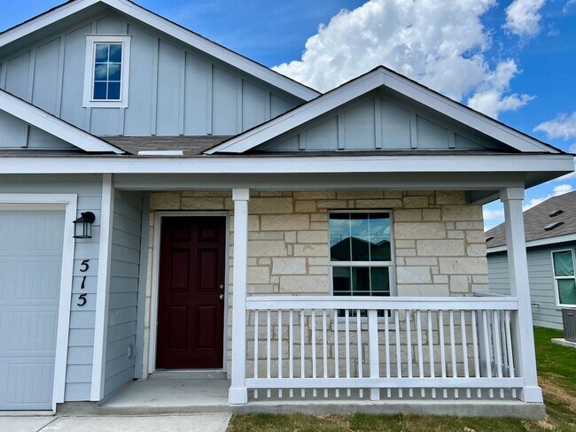 Primary Photo - Beautiful 4-Bed 2-Bath Home in the Fabulou...