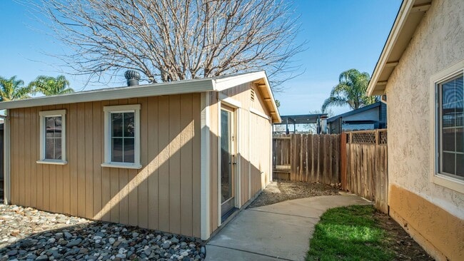 Building Photo - Beautifully Upgraded Single Family Home in Vacaville
