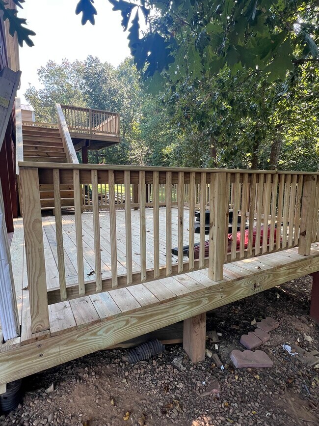 Building Photo - 5028 Dellwood Dr