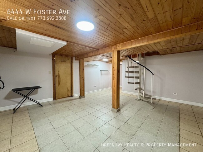Building Photo - 6444 W Foster Ave