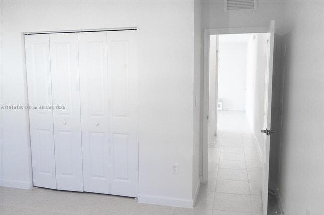 Building Photo - 16144 SW 148th Pl