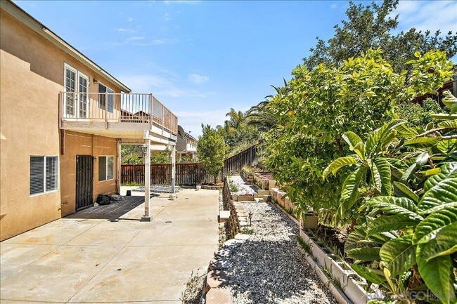 Building Photo - 39513 St Honore Dr