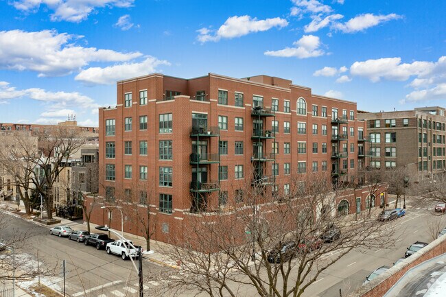 Primary Photo - 1301 W Washington Blvd