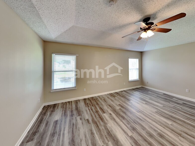 Building Photo - 14088 Ridgewick Dr