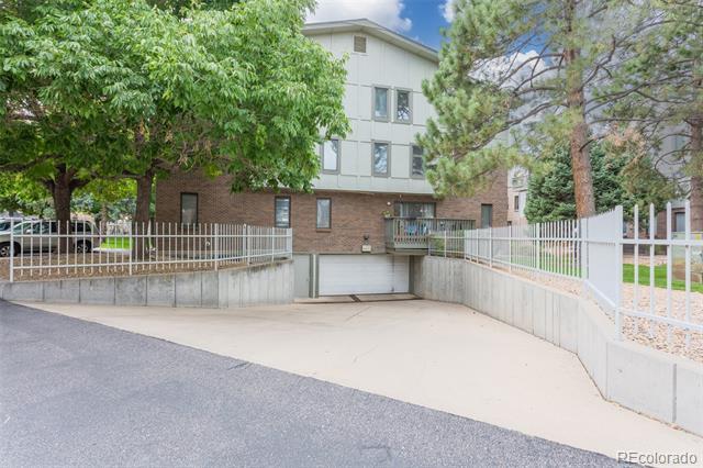 Building Photo - 6435 S Dayton St