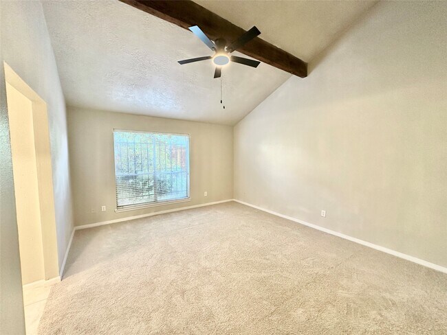 Building Photo - 9164 Wilcrest Dr