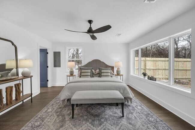 Building Photo - Beautiful Remodeled Ranch House in Madison