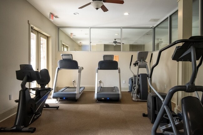 Building Photo - Woodlands Unit 237 - Available NOW