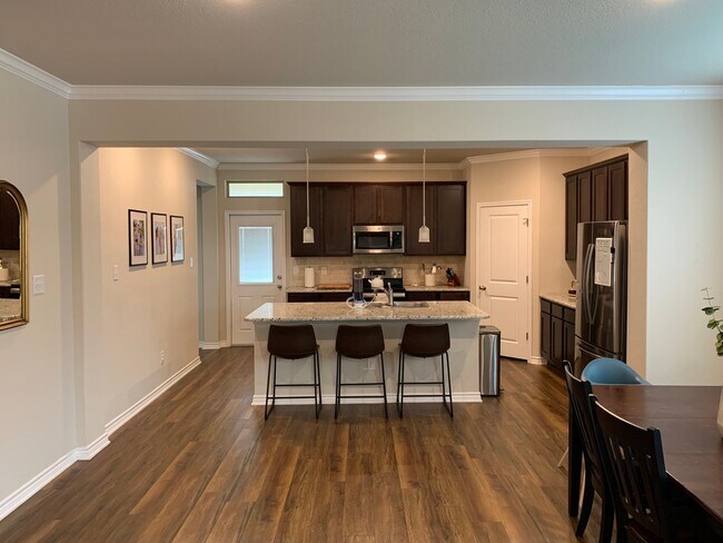 Building Photo - 6178 Wheaton Loop