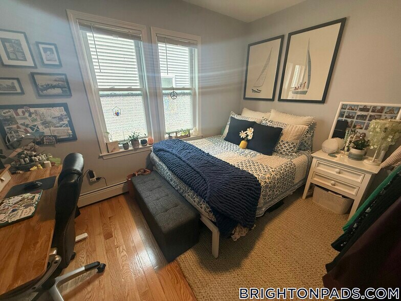 Building Photo - 29 Waverly St