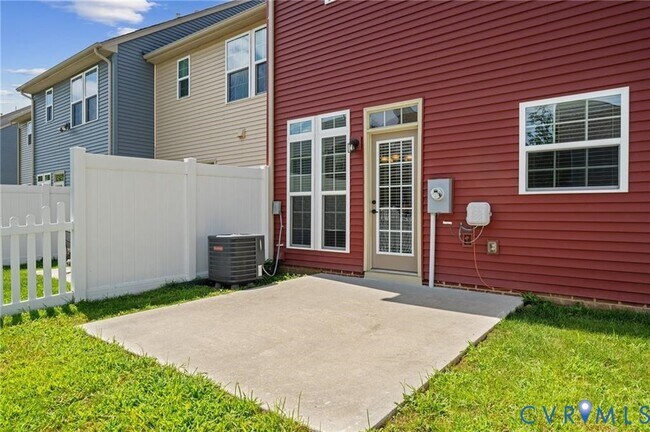Building Photo - 8957 Ringview Dr