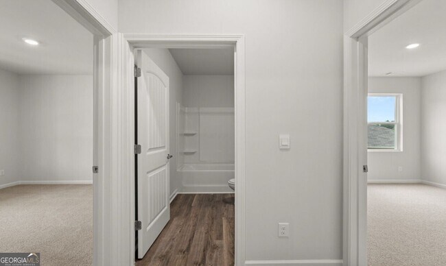 Building Photo - 110 Babcock Dr NE