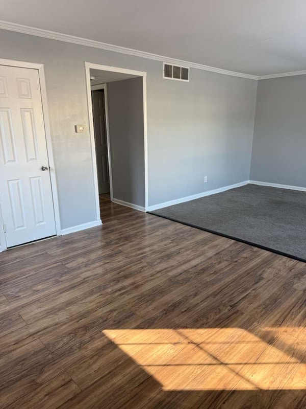 Building Photo - 1439 Charlestown Dr