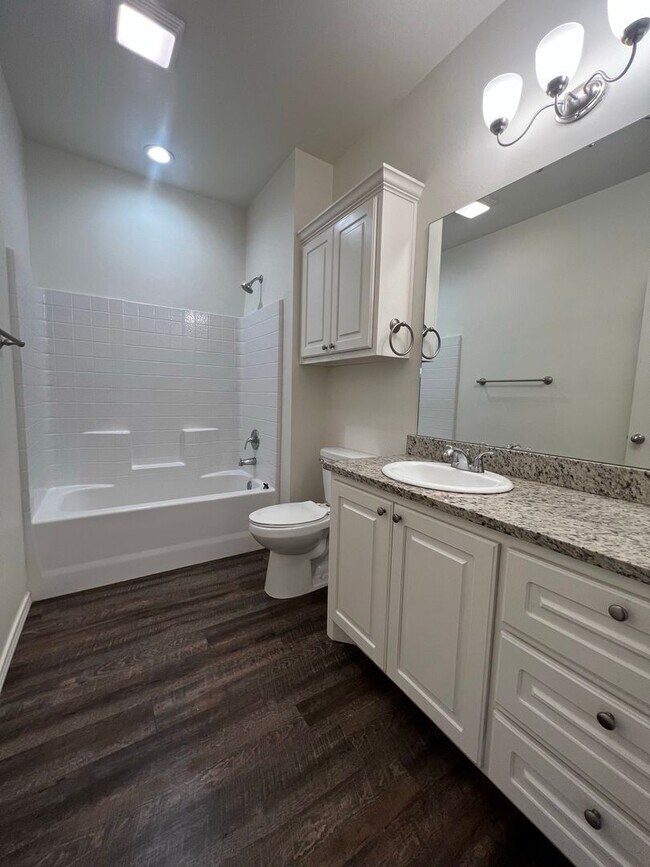 Building Photo - JULY PRE-LEASE! Spacious Townhome