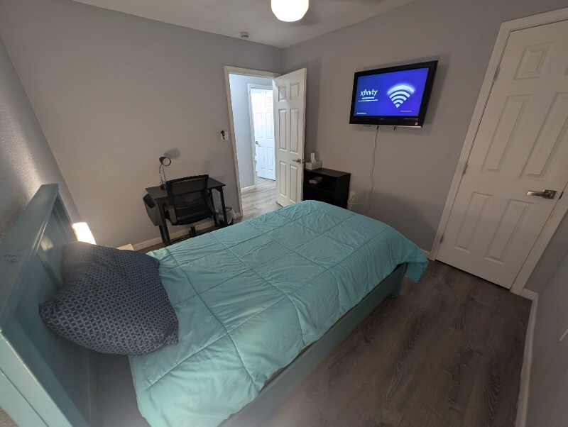 Building Photo - 1303 Colby Ave