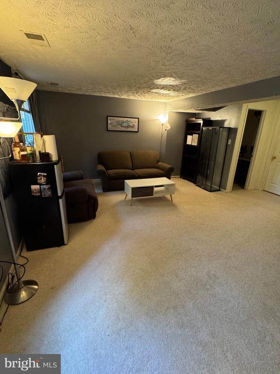 Building Photo - 1565 Autumn Ridge Cir