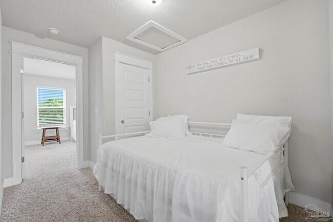 Building Photo - 7967 Double Gate Dr