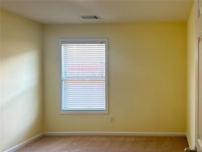 Building Photo - 2091 Executive Dr N