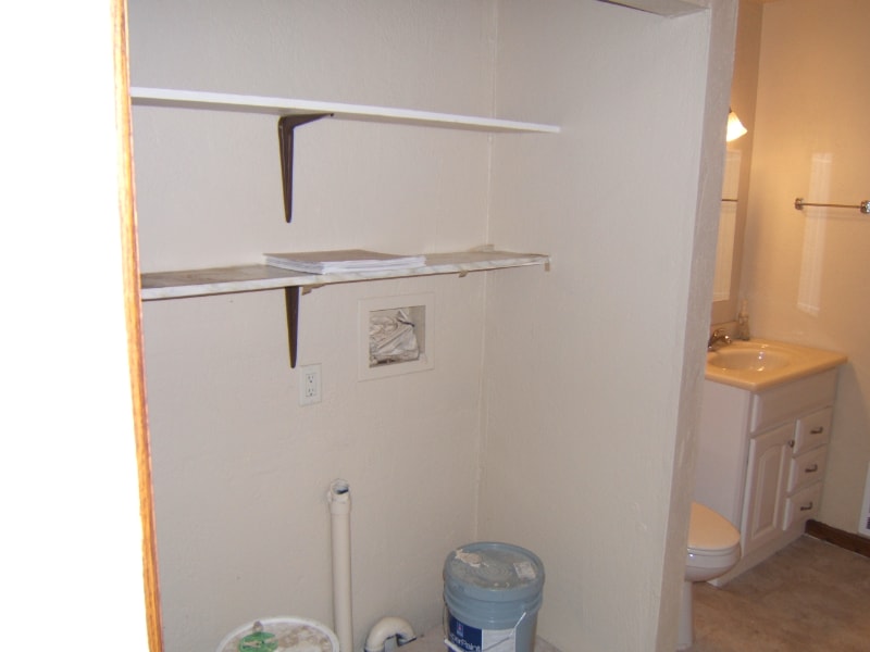 Building Photo - 106 Coates Ave