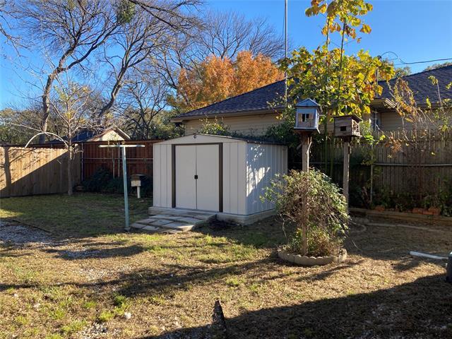 Building Photo - 2109 Junius St