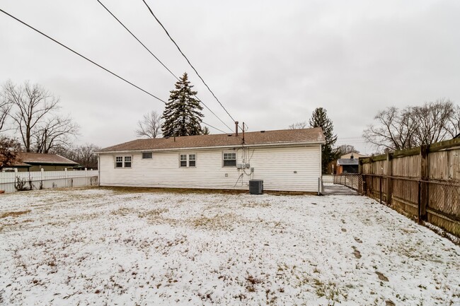 Building Photo - 4793 Carbondale Dr