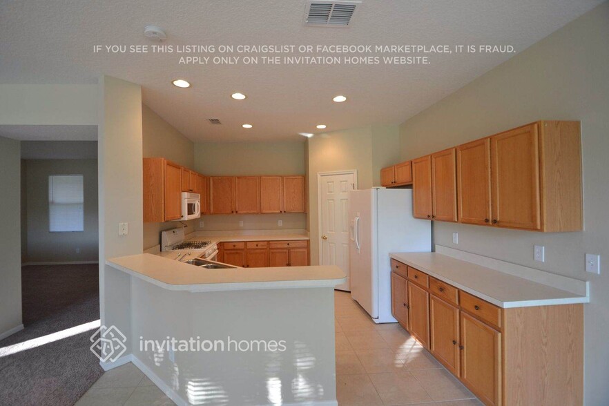Building Photo - 2404 Spring Hollow Loop