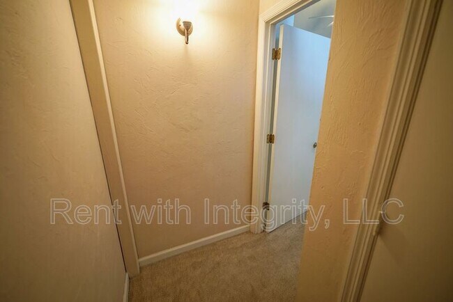 Building Photo - 2100 Continental Ave