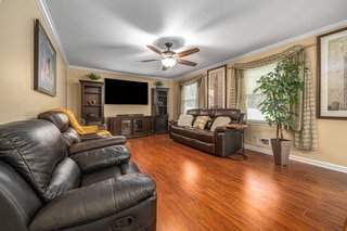 Building Photo - 4 Red Maple Ct