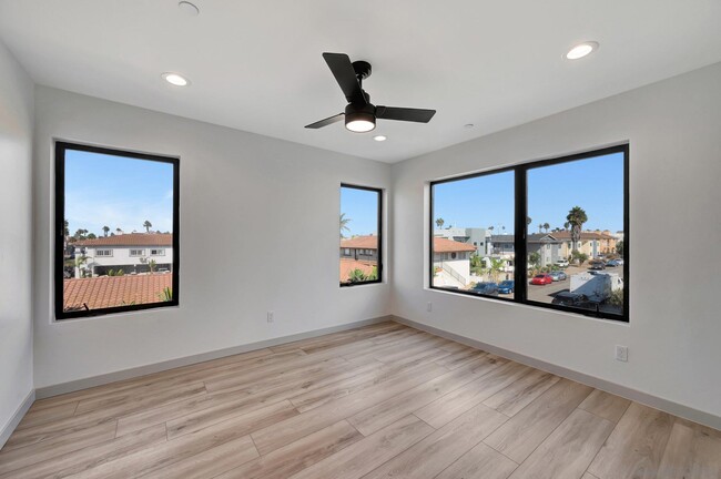 Building Photo - 134 Palm Ave