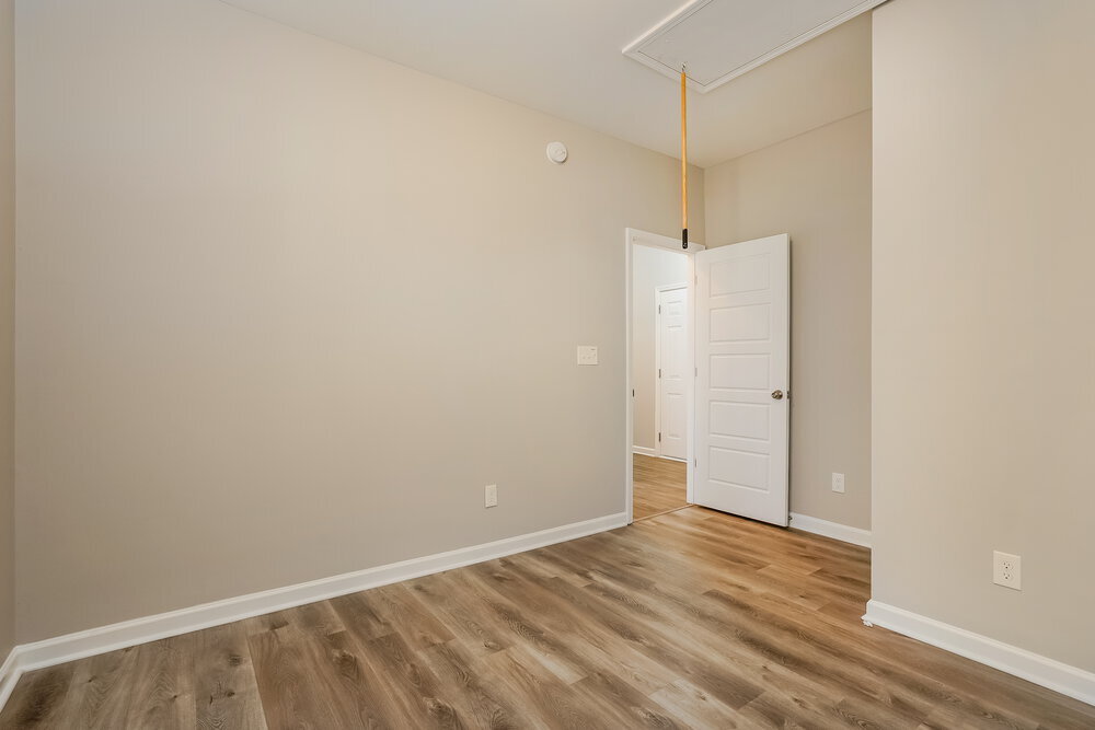 Building Photo - 53 Manito Pl