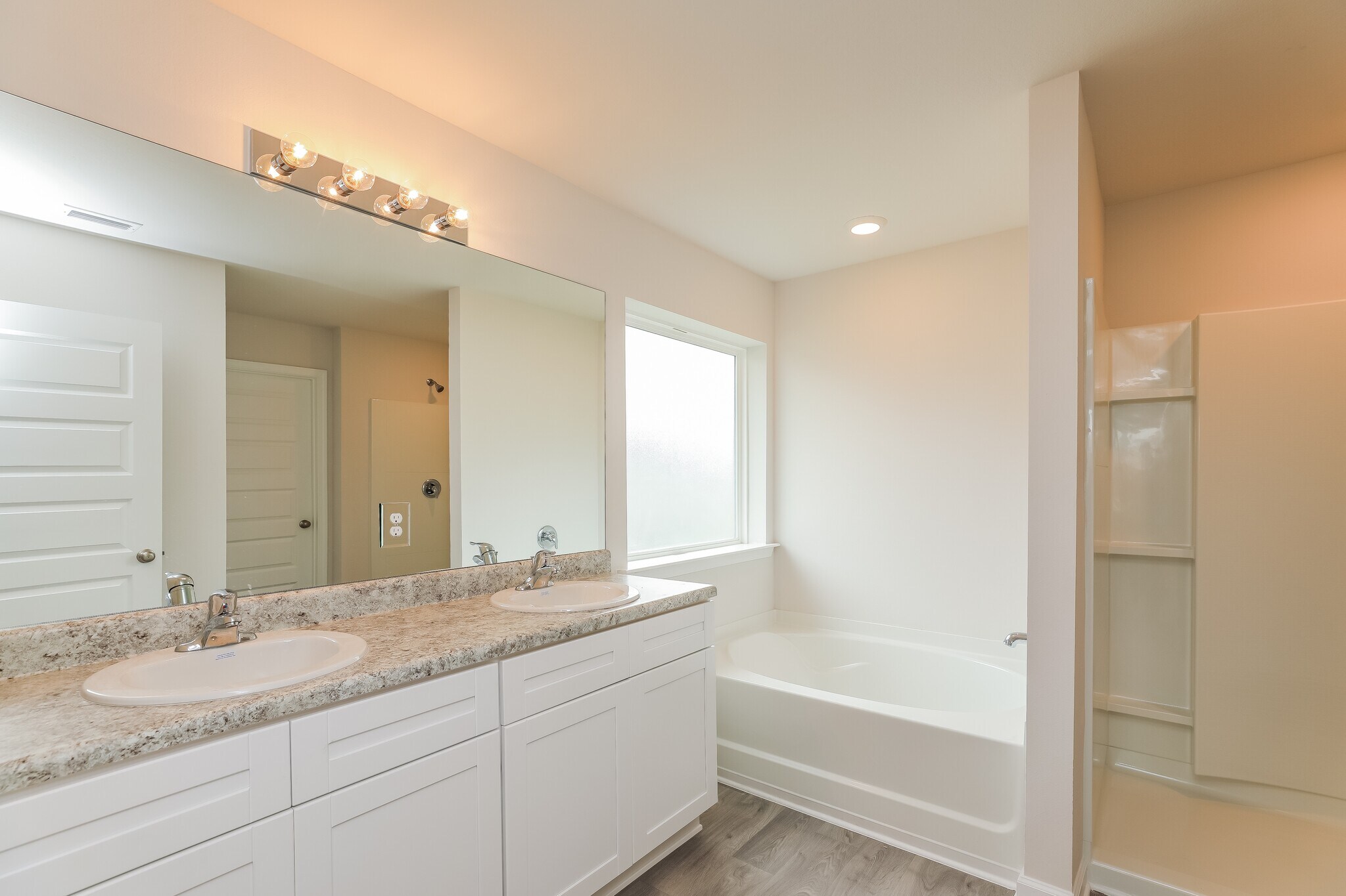 Building Photo - 5812 Tiagra Dr