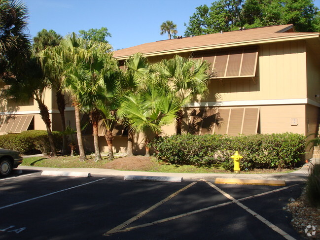 Building Photo - 130 Jasmine Woods Ct