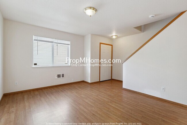 Building Photo - Cozy Two Bedroom Home in SE Portland!