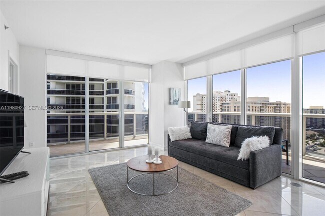 Building Photo - 1830 S Ocean Dr