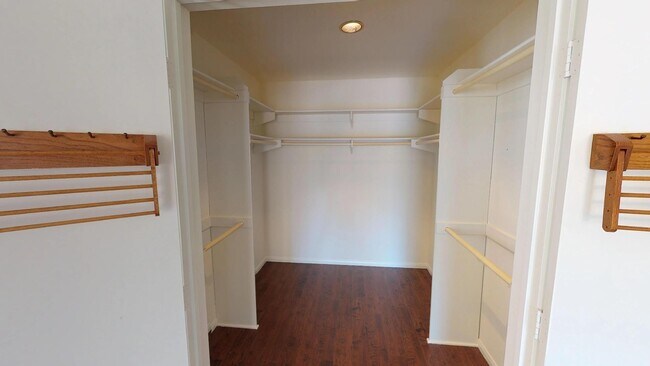 Building Photo - $500 OFF MOVE IN SPECIAL |  3 Bedroom Home