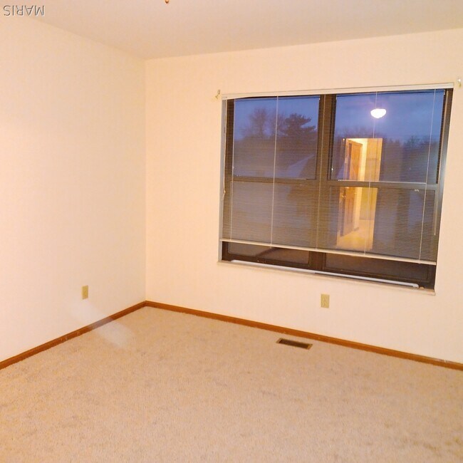 Building Photo - 2407 Muegge Rd