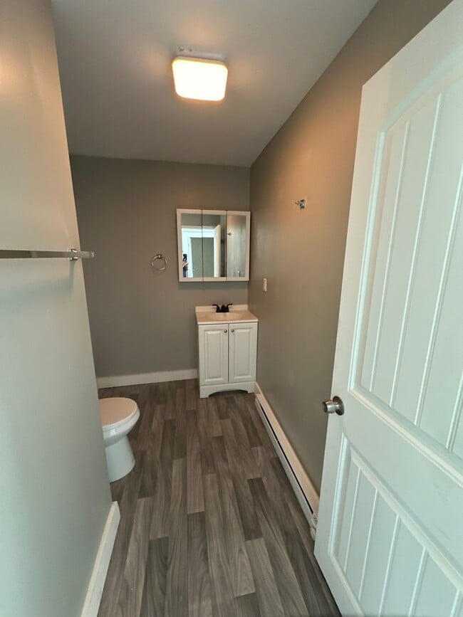 Building Photo - COMING SOON! 3 Bedroom House and 2 bath in Gastonia